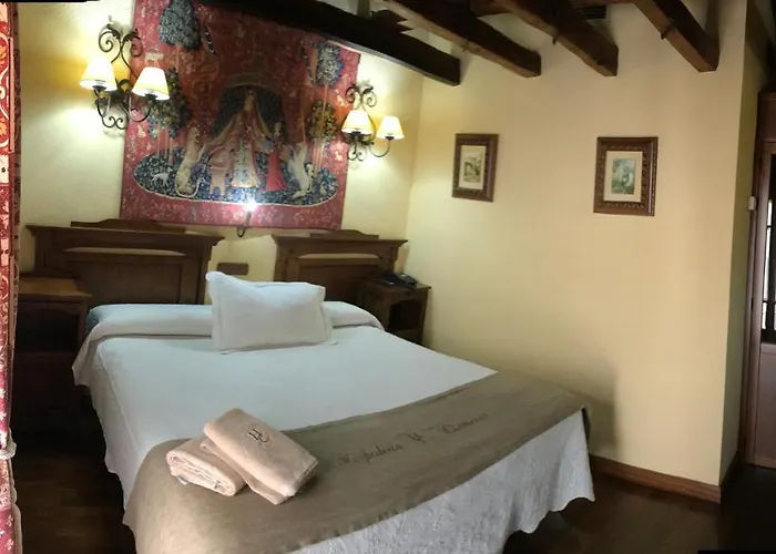 Hospederia Casa De Cisneros Guest house