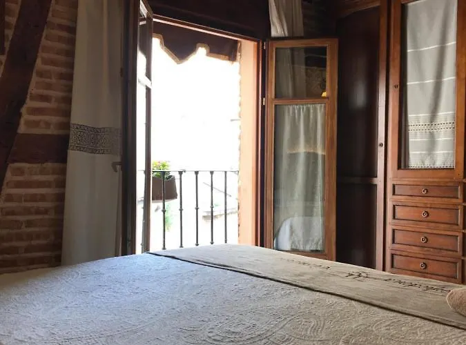 Hospederia Casa De Cisneros Guest house 2*