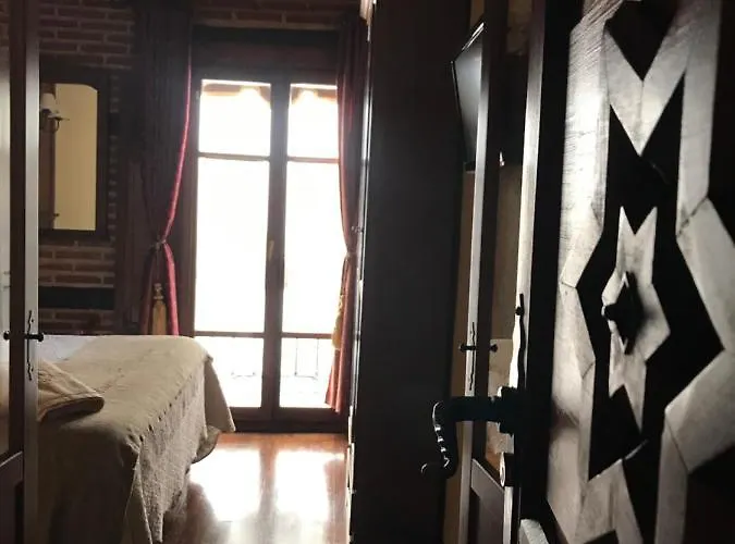 Hospederia Casa De Cisneros Guest house