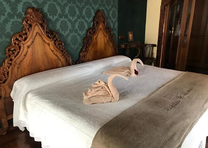 Guest house Hospederia Casa De Cisneros 2*