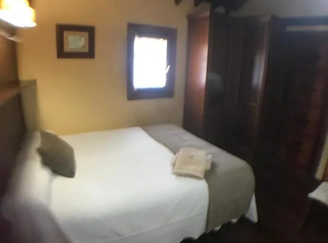 Hospederia Casa De Cisneros 2*