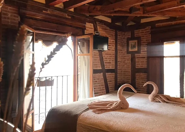 Hospederia Casa De Cisneros 2*