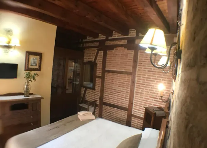 Hospederia Casa De Cisneros Guest house 2*