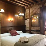 Hospederia Casa De Cisneros Penzion 2*