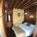 Hospederia Casa De Cisneros Penzion