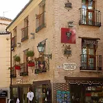 Hospederia Casa De Cisneros