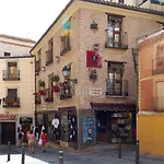 Guest house Hospederia Casa De Cisneros 2*