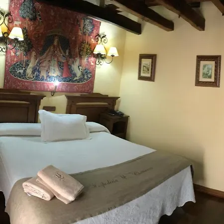 Hospederia Casa De Cisneros Casa de hóspedes