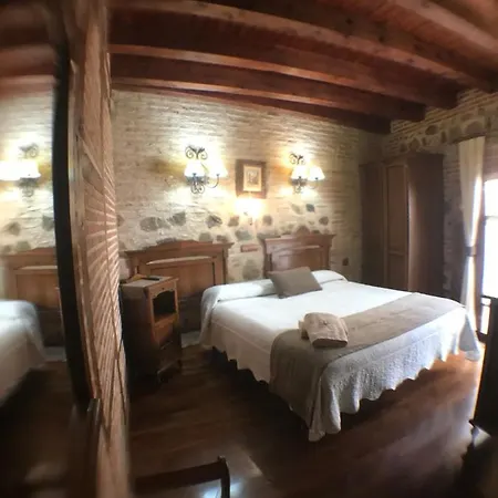 Hospederia Casa De Cisneros Casa de hóspedes 2*