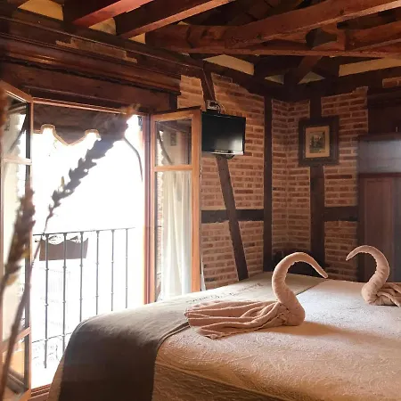 Hospederia Casa De Cisneros 2*