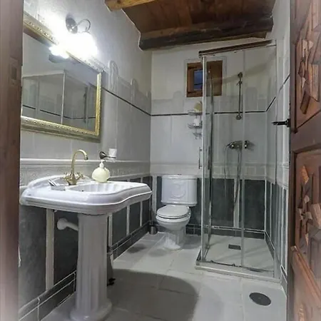 Hospederia Casa De Cisneros