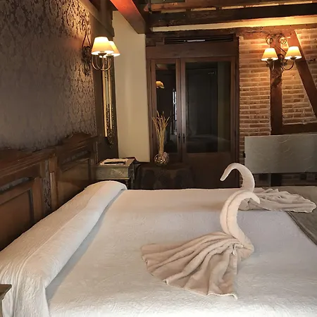 西斯内罗斯旅馆
