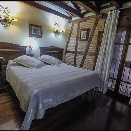 招待所 西斯内罗斯旅馆 托萊多