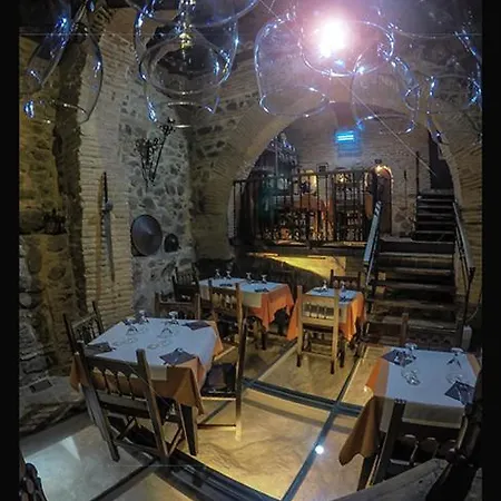 Hospederia Casa De Cisneros 2*