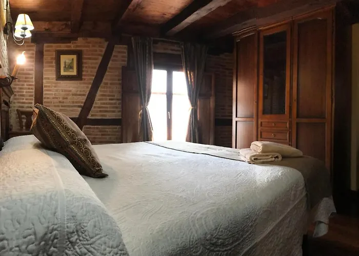 Hospederia Casa De Cisneros 2*